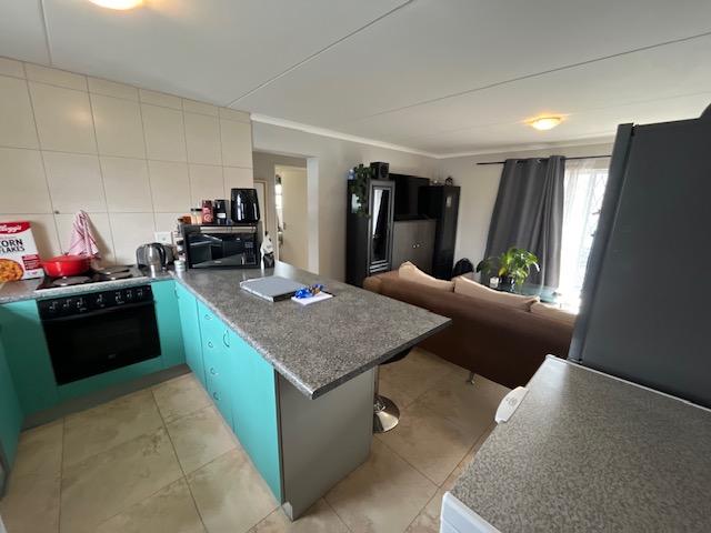 To Let 2 Bedroom Property for Rent in Vredekloof East Western Cape